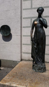 Juliet statue Munich